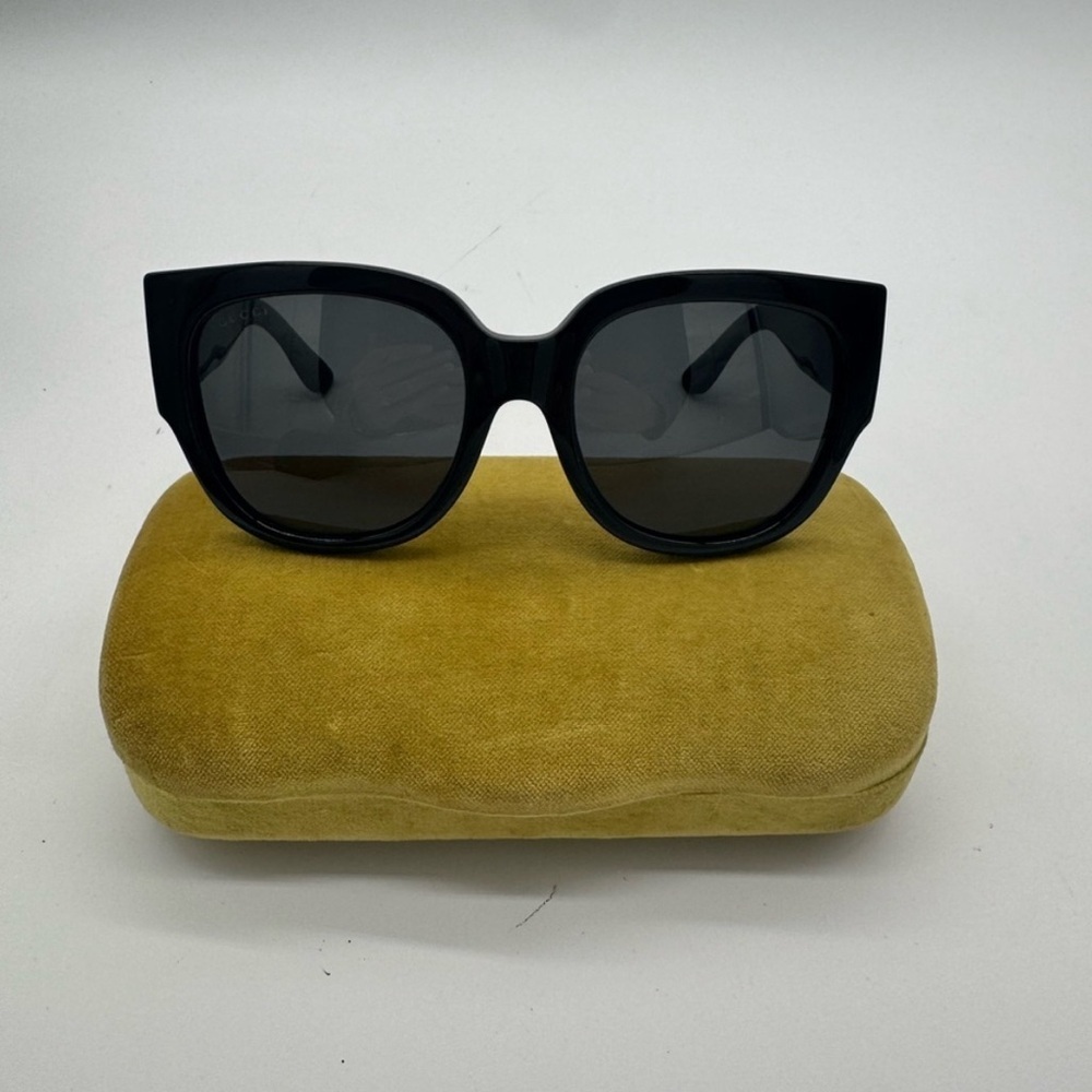Gucci EUC Havana Round Women's Sunglasses GG0142SA - Picture 1 of 8